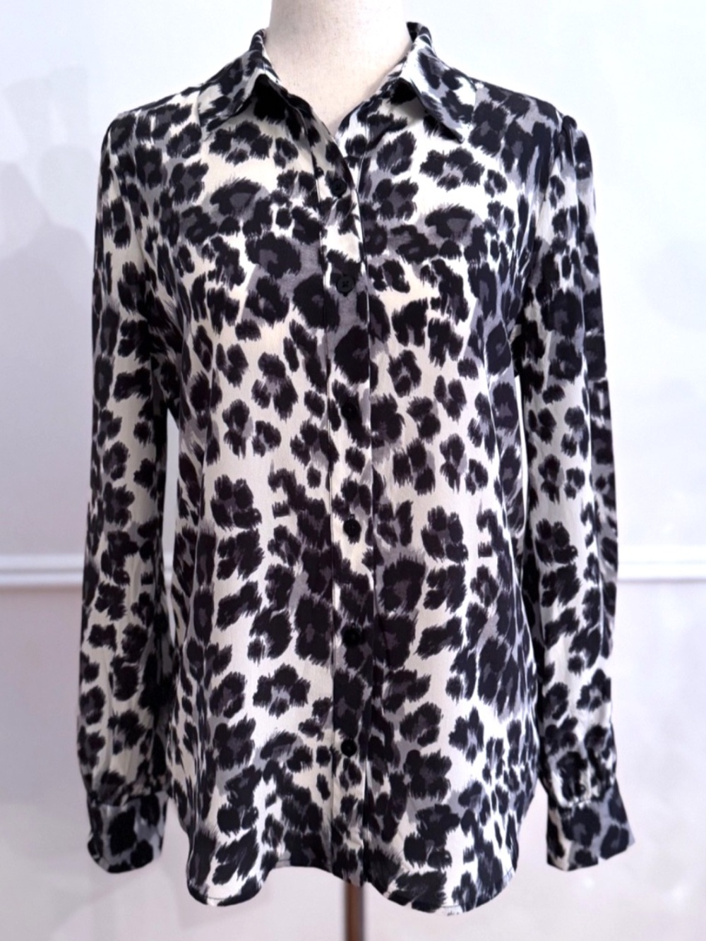 Diane Von Furstenberg Mariah Silk Blouse XS Black White Leopard Print